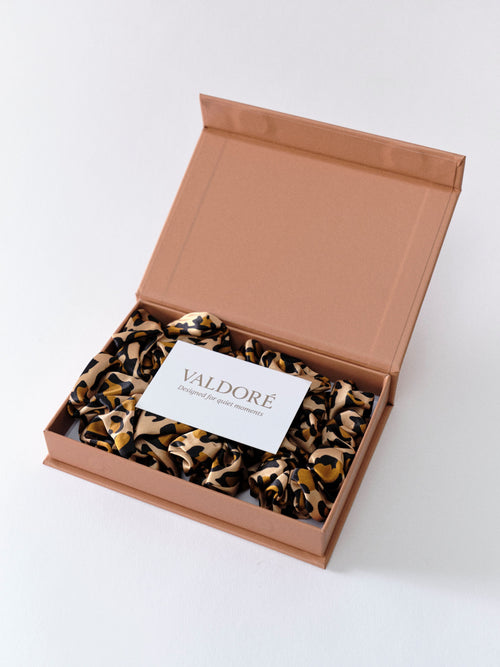Valdoré Pure Silk Scrunchies Set – Leopard Print